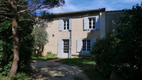 Гостиница La Maison d'En Face  Сент-Аффрик